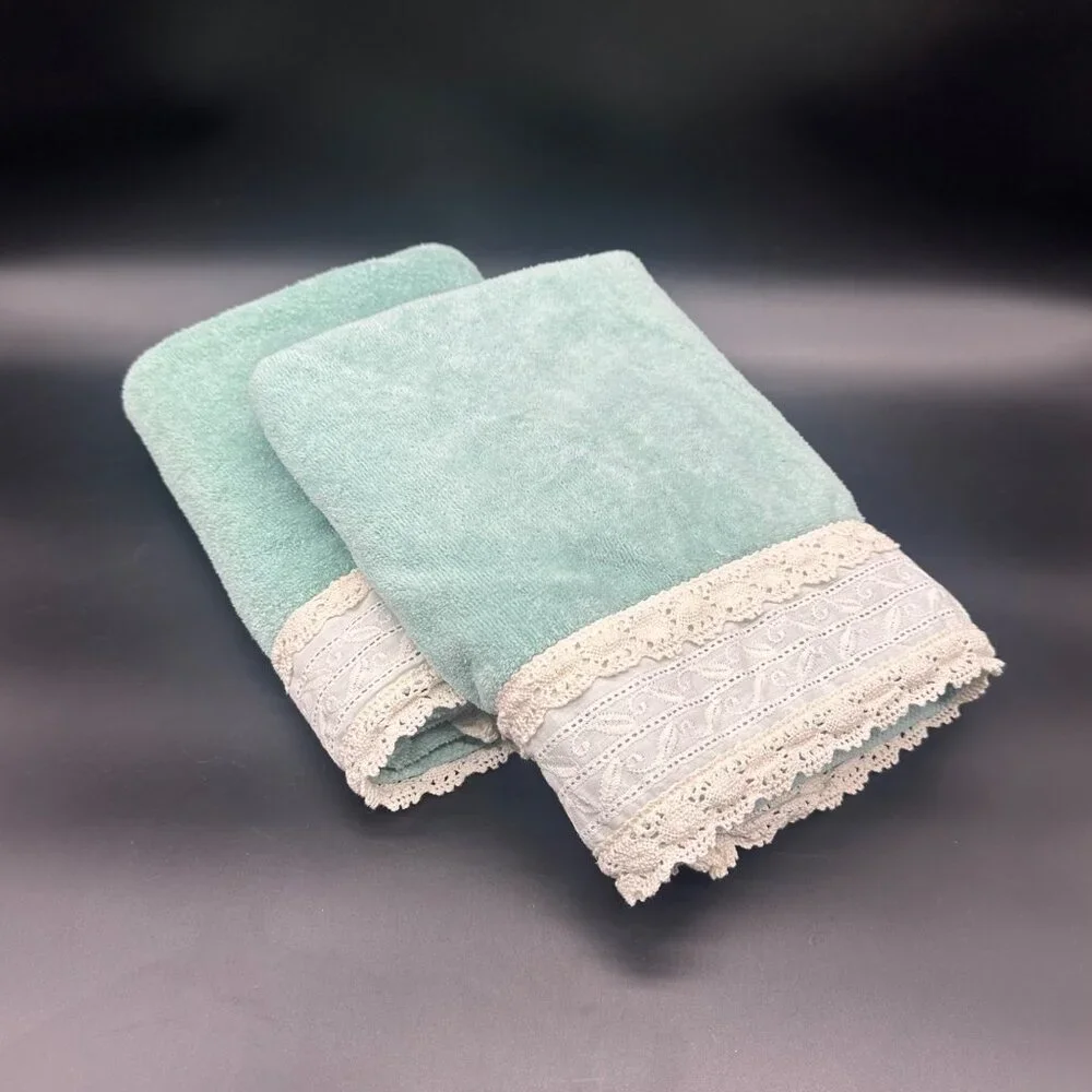 Vintage Green Bath Towels Lace Trim 1990s Cottagecore Retro Bathroom Linens